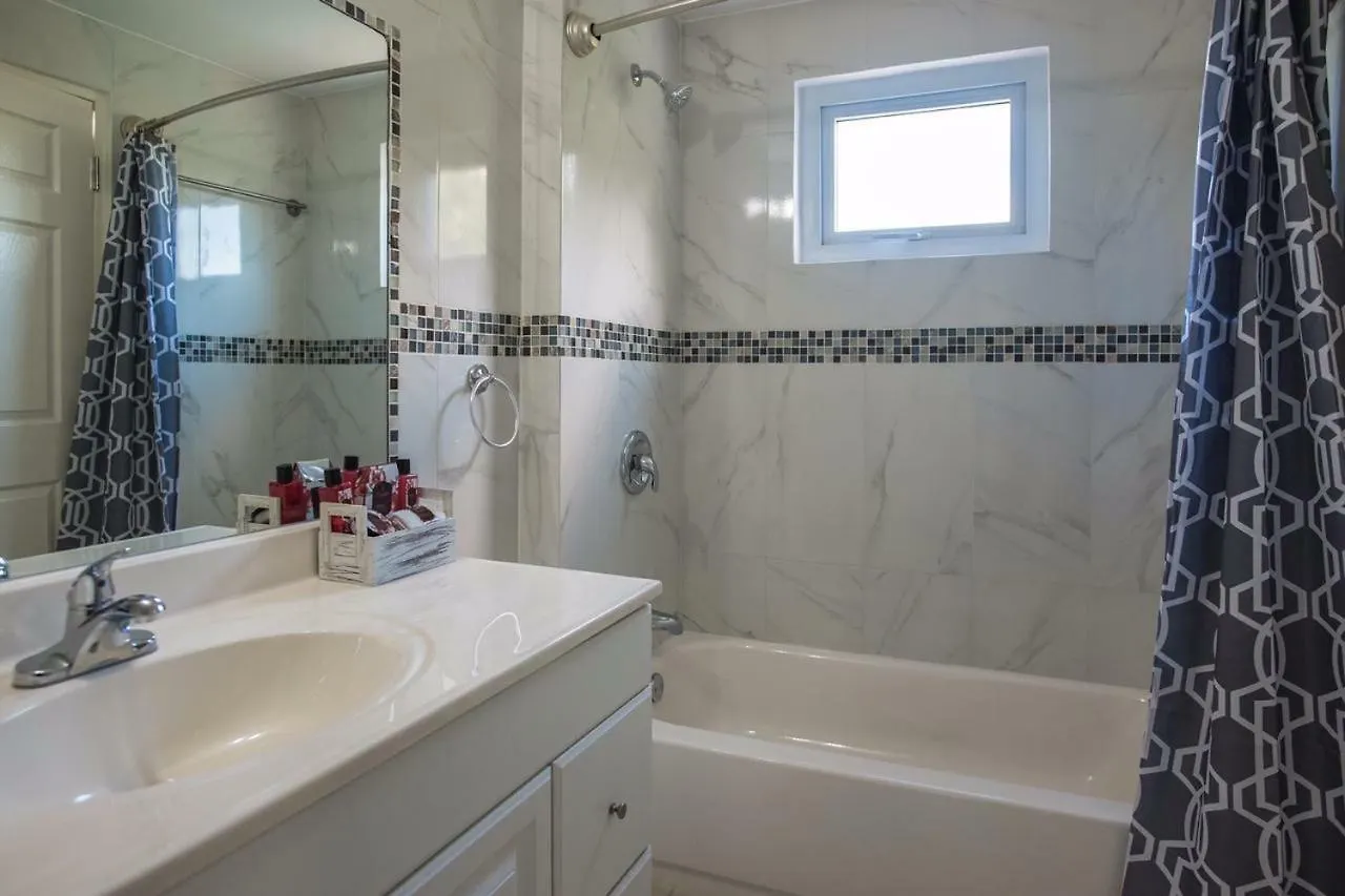 Palm Breeze House & Cottage Montego Bay