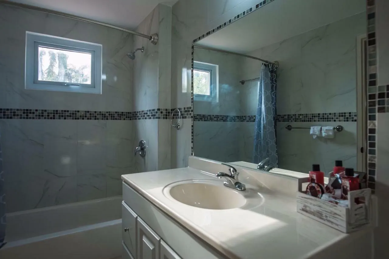Palm Breeze House & Cottage Montego Bay 3*,  Jamaika
